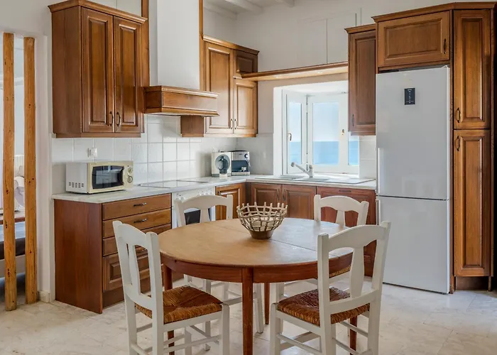 Baybees Sea View * Платис Ялос